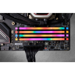 DDR4 32GB 3000MHz Corsair Vengeance RGB PRO CL15 KIT4 PC