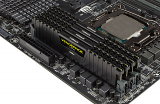 DDR4 4GB 2400MHz Corsair Vengeance LPX Black CL14 PC