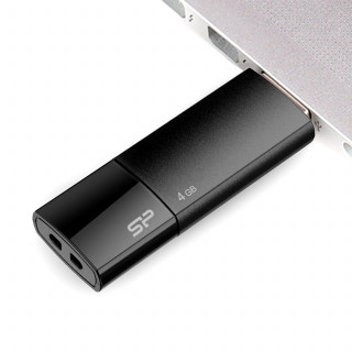 Silicon Power Ultima U05 4GB [USB2.0] - Fekete PC