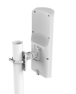 MikroTik mANTBox 2, 12dbi 120 fokos 2.4GHz antenna, Dual Chain 802.11an wireless, 1xGbE LAN, L4 PC