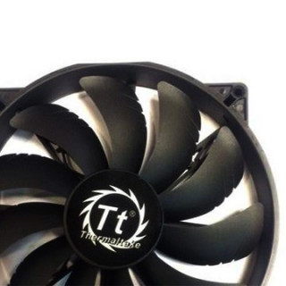 Thermaltake Pure - 20cm PC