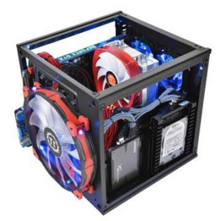 Thermaltake Core V1 (Ablakos) - Fekete PC